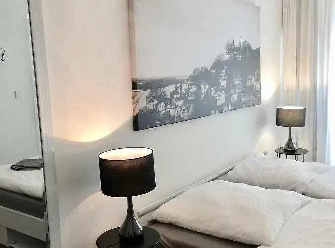 Nice N' Nordic 4 Apartment *