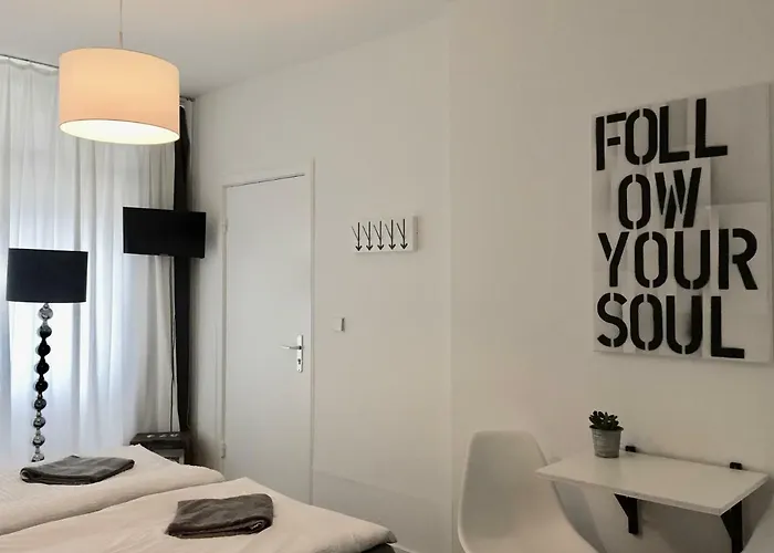 Nice N' Nordic 4 Apartment *